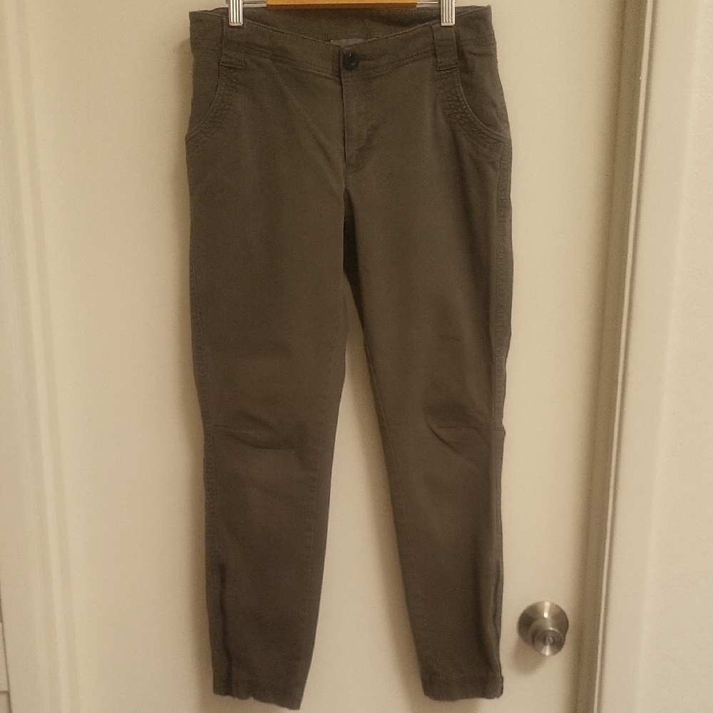 Size 4 Athleta Green Pants